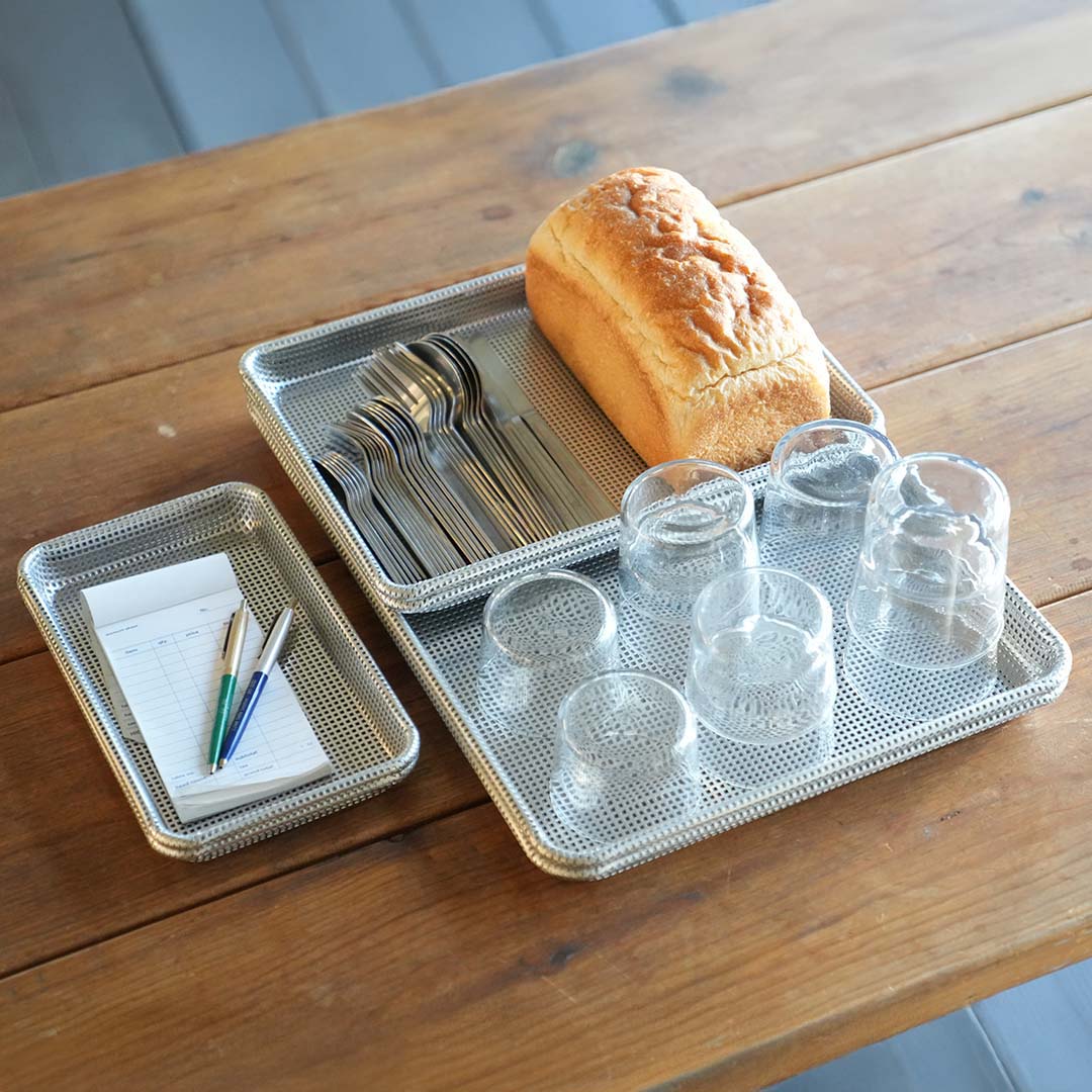 PERFORATED ALUMINUM TRAY パーファレイティド アルミニウム トレイ トレー