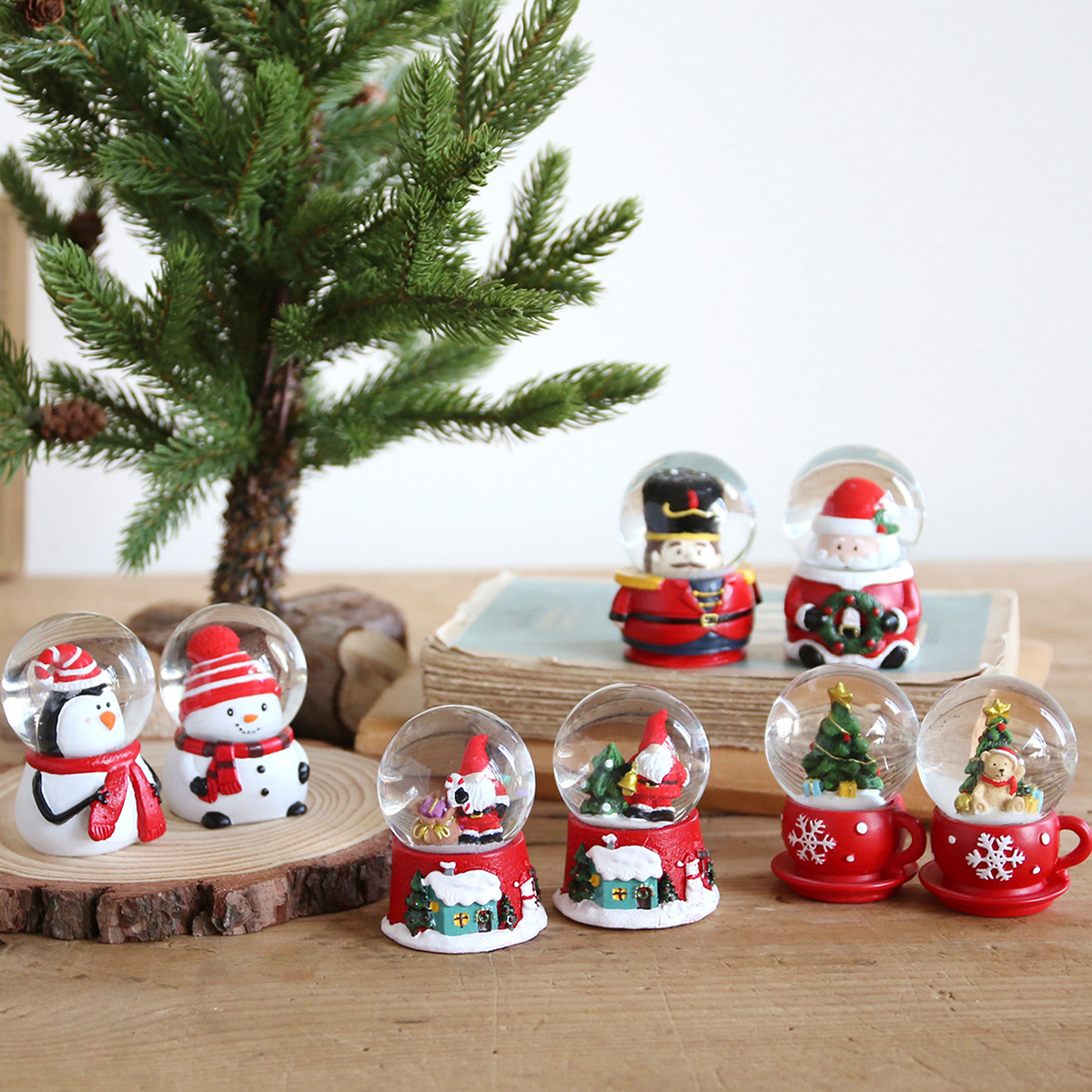《予約：4/17（金）受注締切》【クリスマス】ミニスノードーム ツリー＆サンタ＆スノーマン