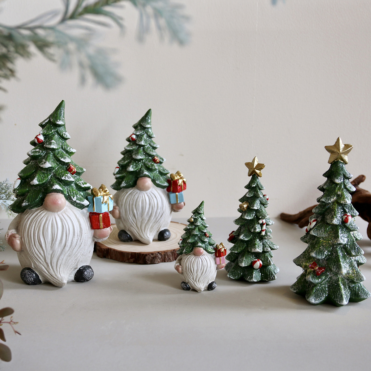 《予約：4/17（金）受注締切》【クリスマス】クリスマスツリーノーム オブジェ S＆Mサイズ