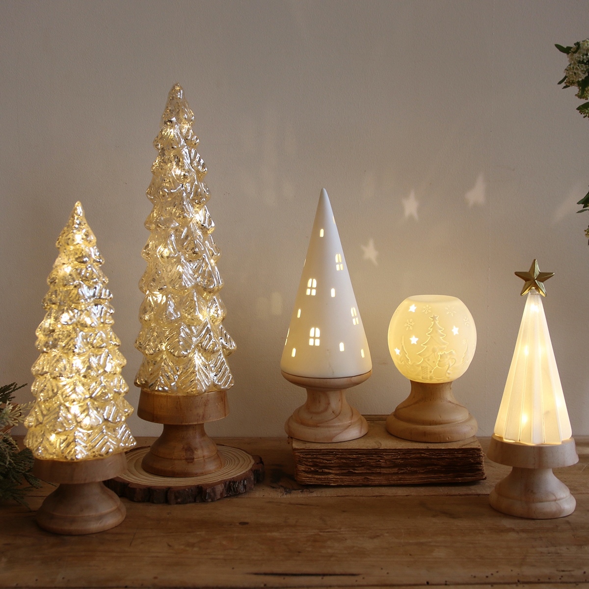 《予約：4/17（金）受注締切》【クリスマス】グランツリー セラミックボール LED オブジェ