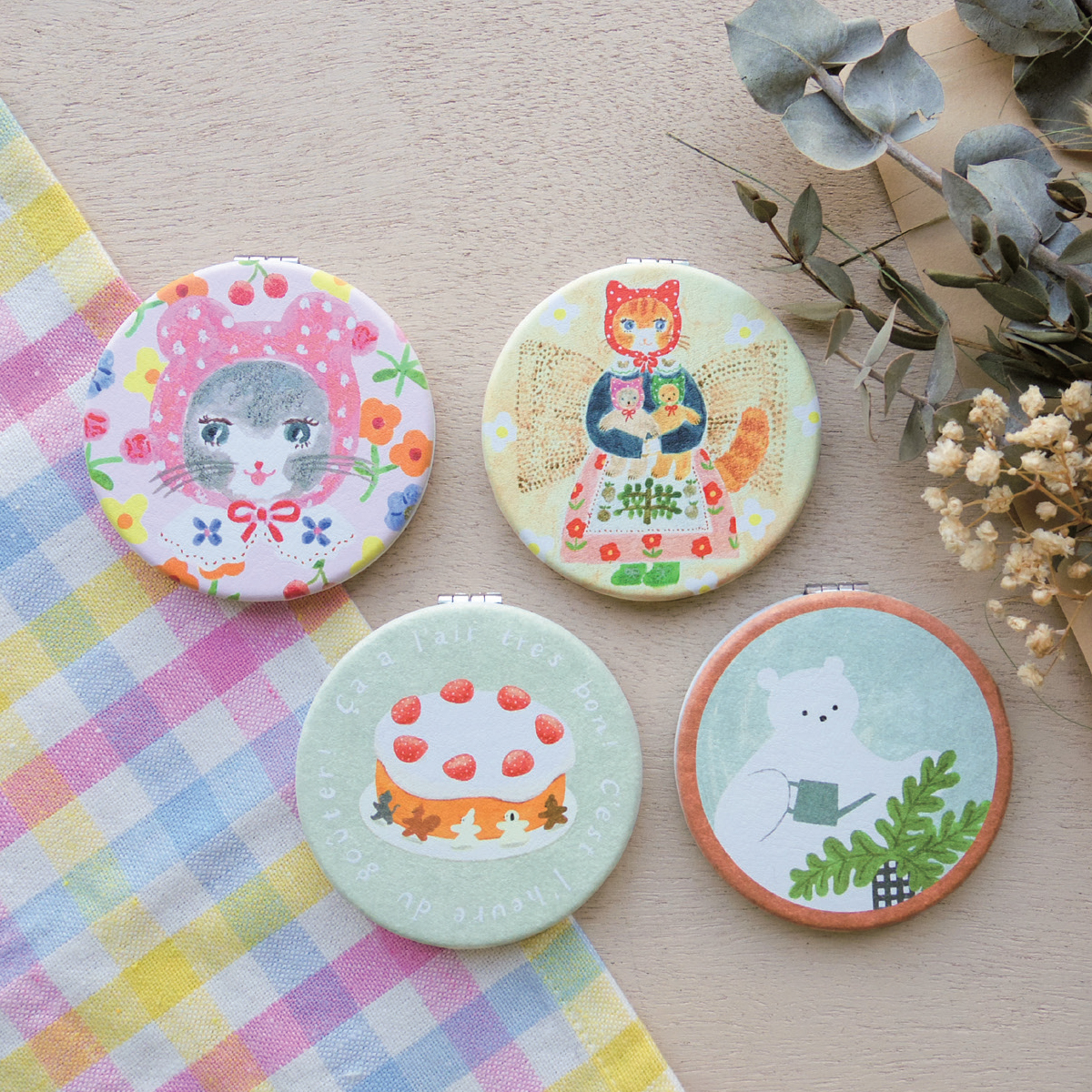 《予約：8月中旬入荷》【cozyca products】布川愛子&福岡麻利子 コンパクトミラー