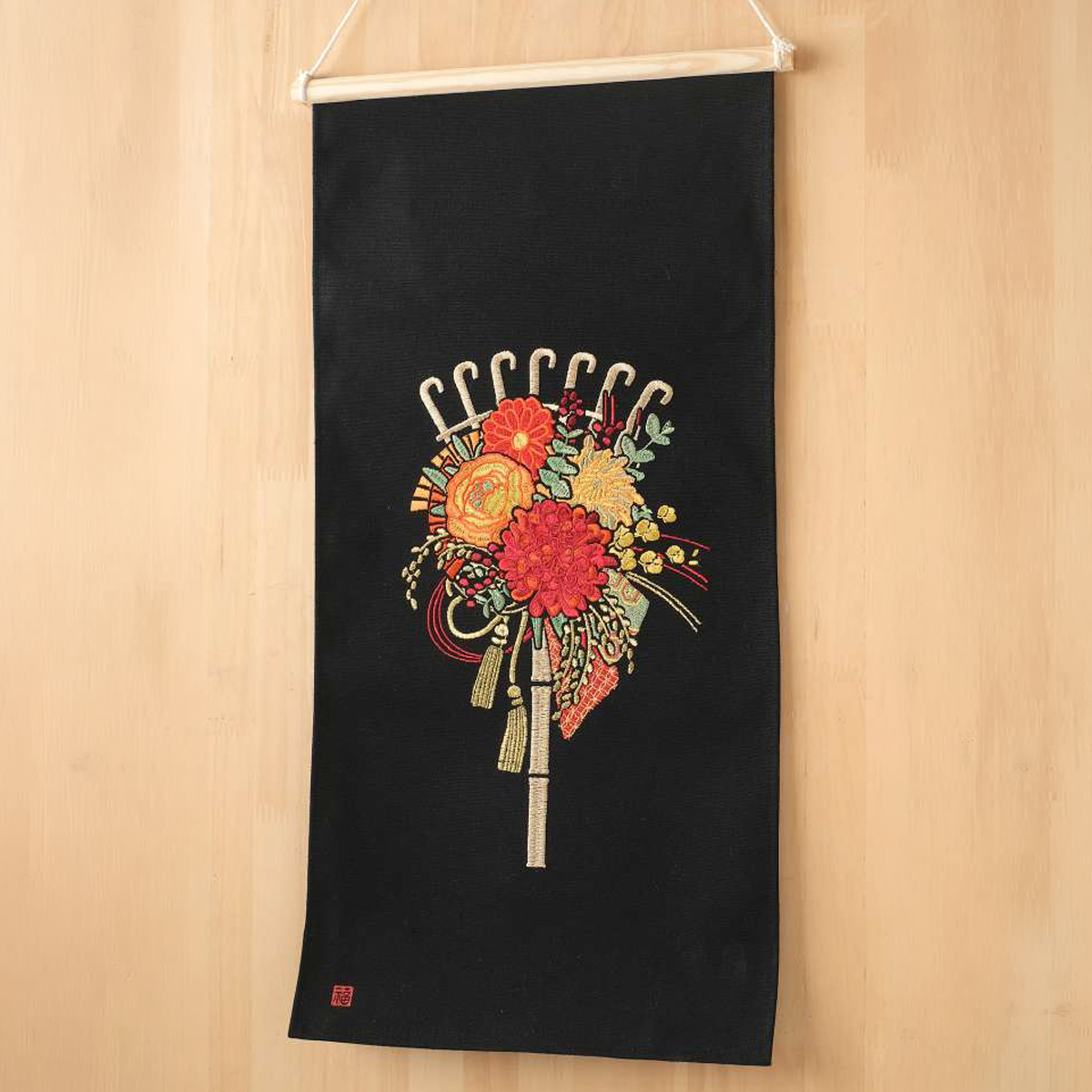 【お正月】刺繍タペストリー ワイド しめ飾り＆熊手 飾り付け