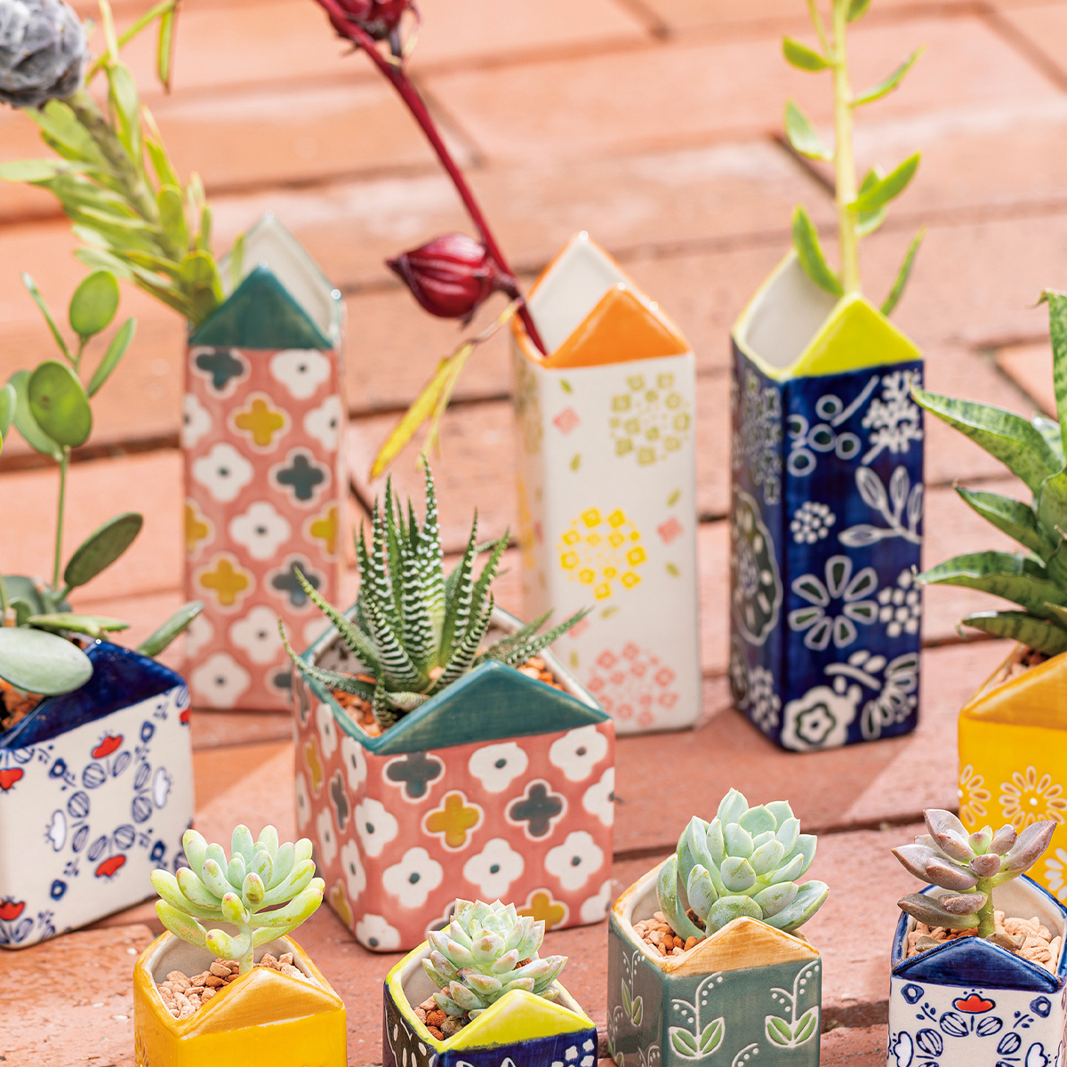 【フラワーアレンジやインテリアに】チェリッシュハウスベース 一輪挿し 花瓶