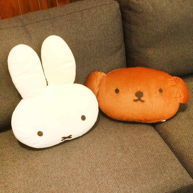 雑貨卸、雑貨仕入れ（【miffy】ミッフィー ダイカットクッション フェイスシリーズ) |  雑貨卸・雑貨仕入れなら自由が丘マーケットプレイス！旬で高感度な商品いっぱいの仕入れ・卸サイト