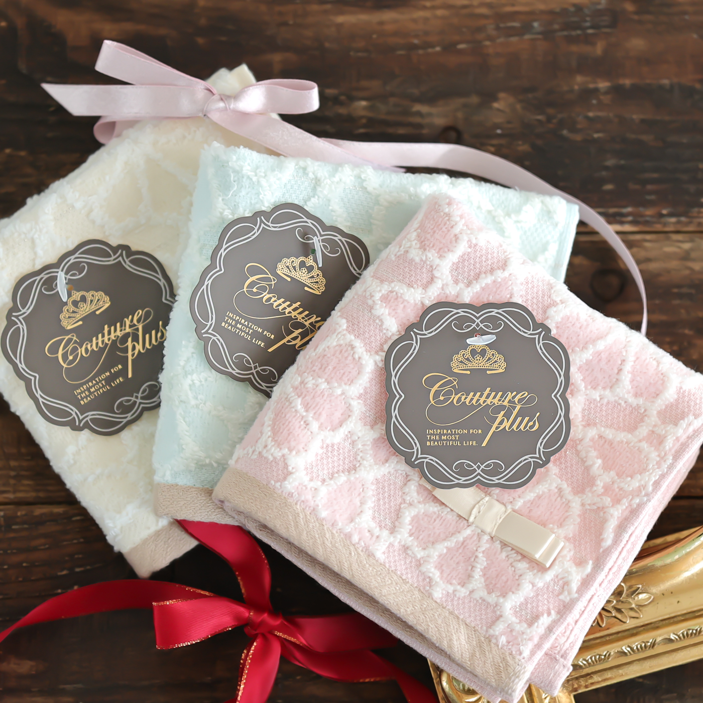 【OCURONE オクローネ】Couture plus タイルフラワー タオルチーフ