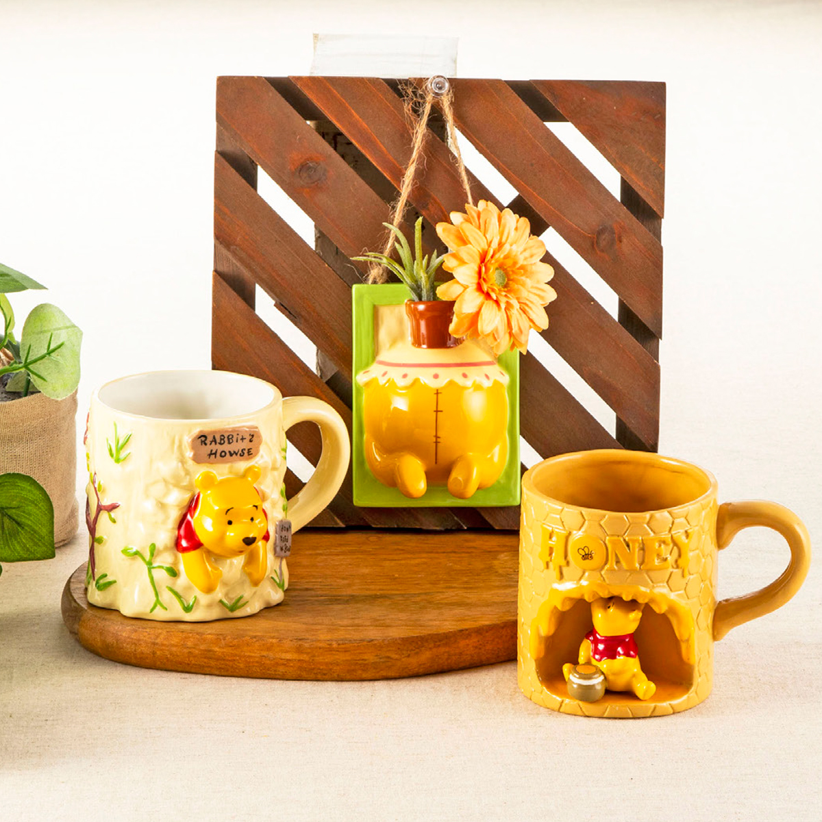 【Disney】ディズニー くまのプーさん マグカップ&壁掛け一輪挿し