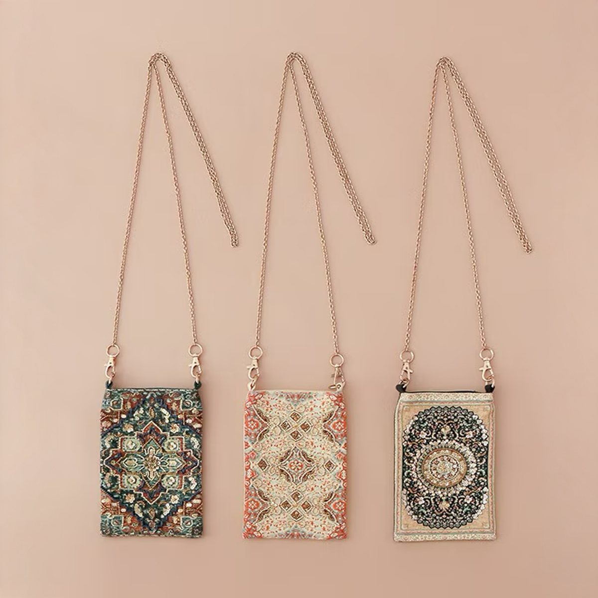 【東京かんかん】プリント＆ビーズ刺繍フォンポシェット  スマホポシェット