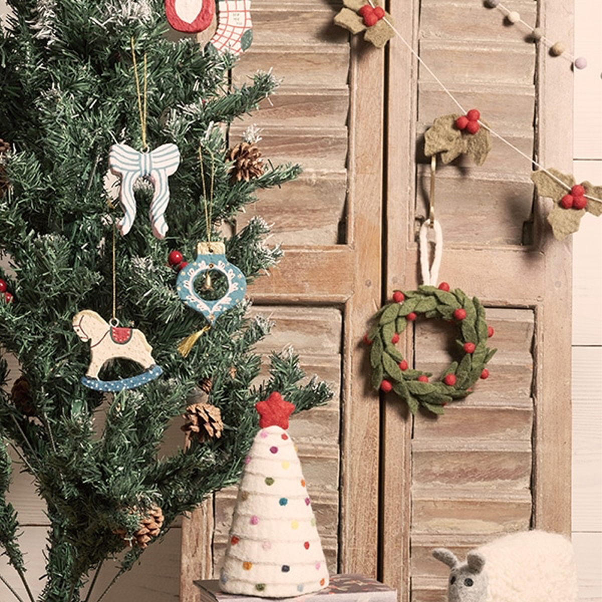 【東京かんかん】フェルト ガーランド リーフ・ボール 飾り クリスマス オーナメント