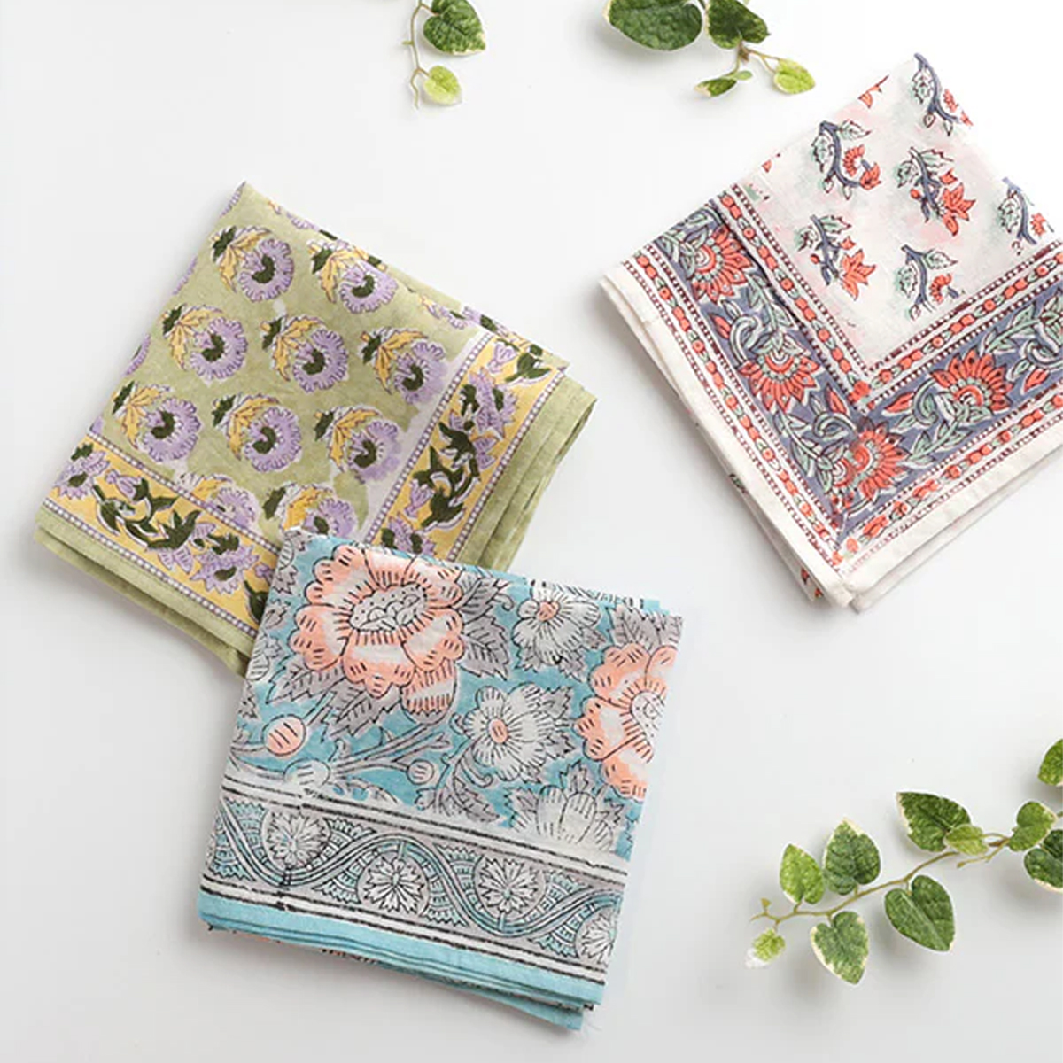 フラワーフレームブロックプリントハンカチ レディース 母の日 ギフト